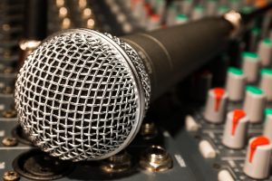 microphone-audio-dj